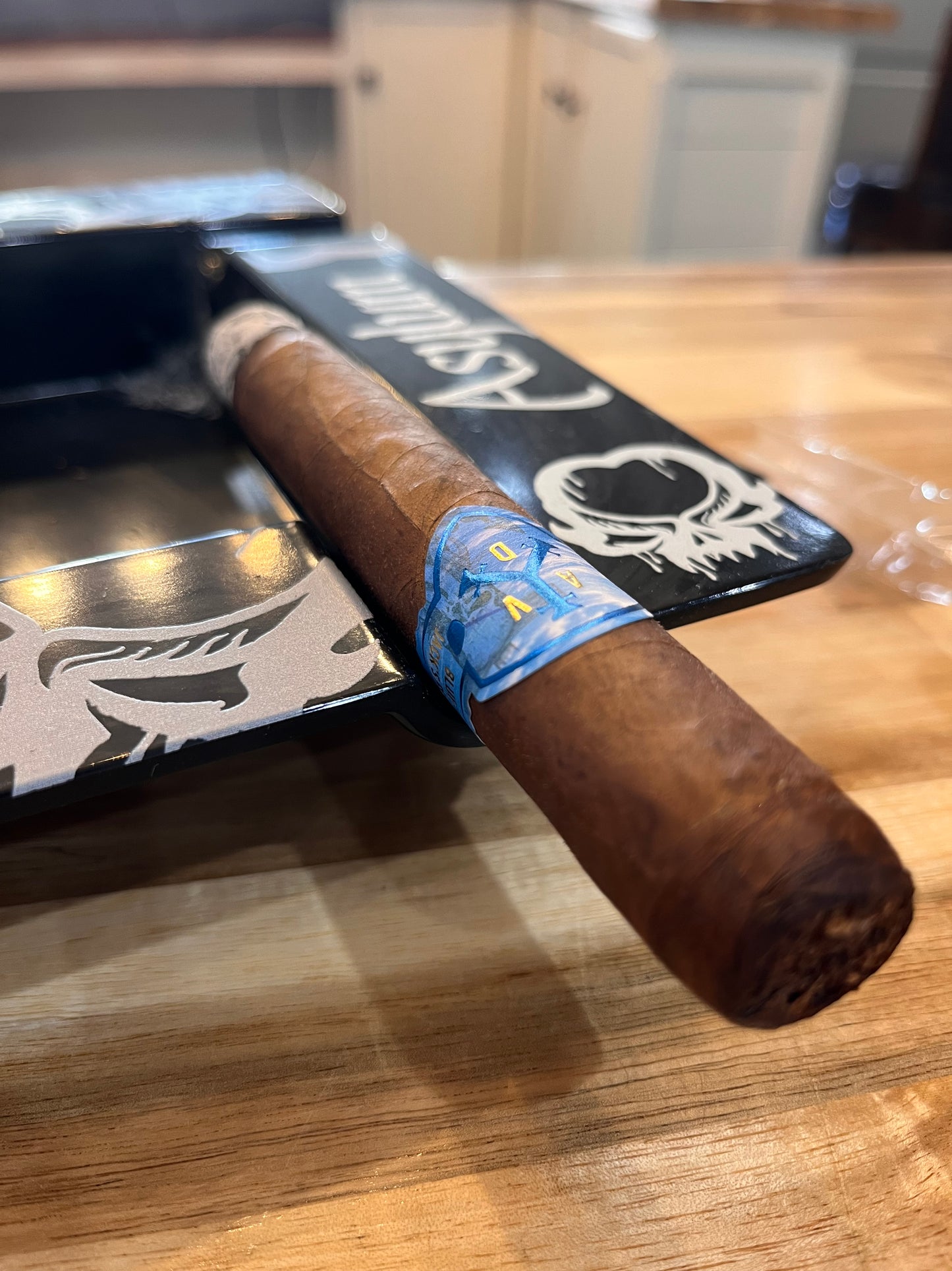 Whiskey and Cigar Pairing